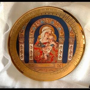 ROYAL CORNWALL CLASSIC CHRISTMAS COLLECTION “CHILD OF PEACE” Decor Plate.